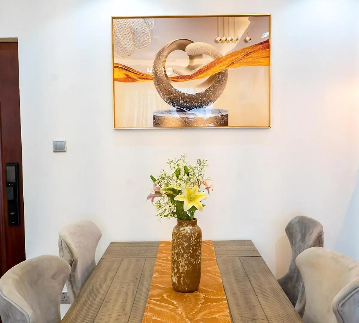 Urban Comfort Naalya 2Br Καμπάλα