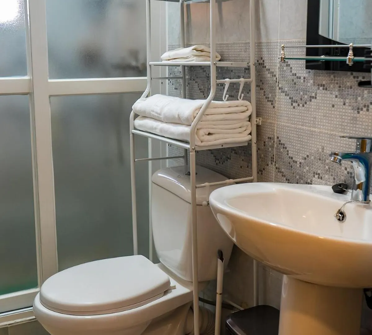 Urban Comfort Naalya 2Br Καμπάλα 0*,